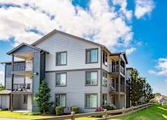 Four Lakes Apartments Image 2