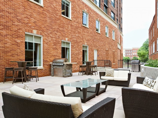 vPoint Apartments Image 2