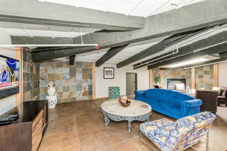 Fisher Building City Club Apartments Image 41