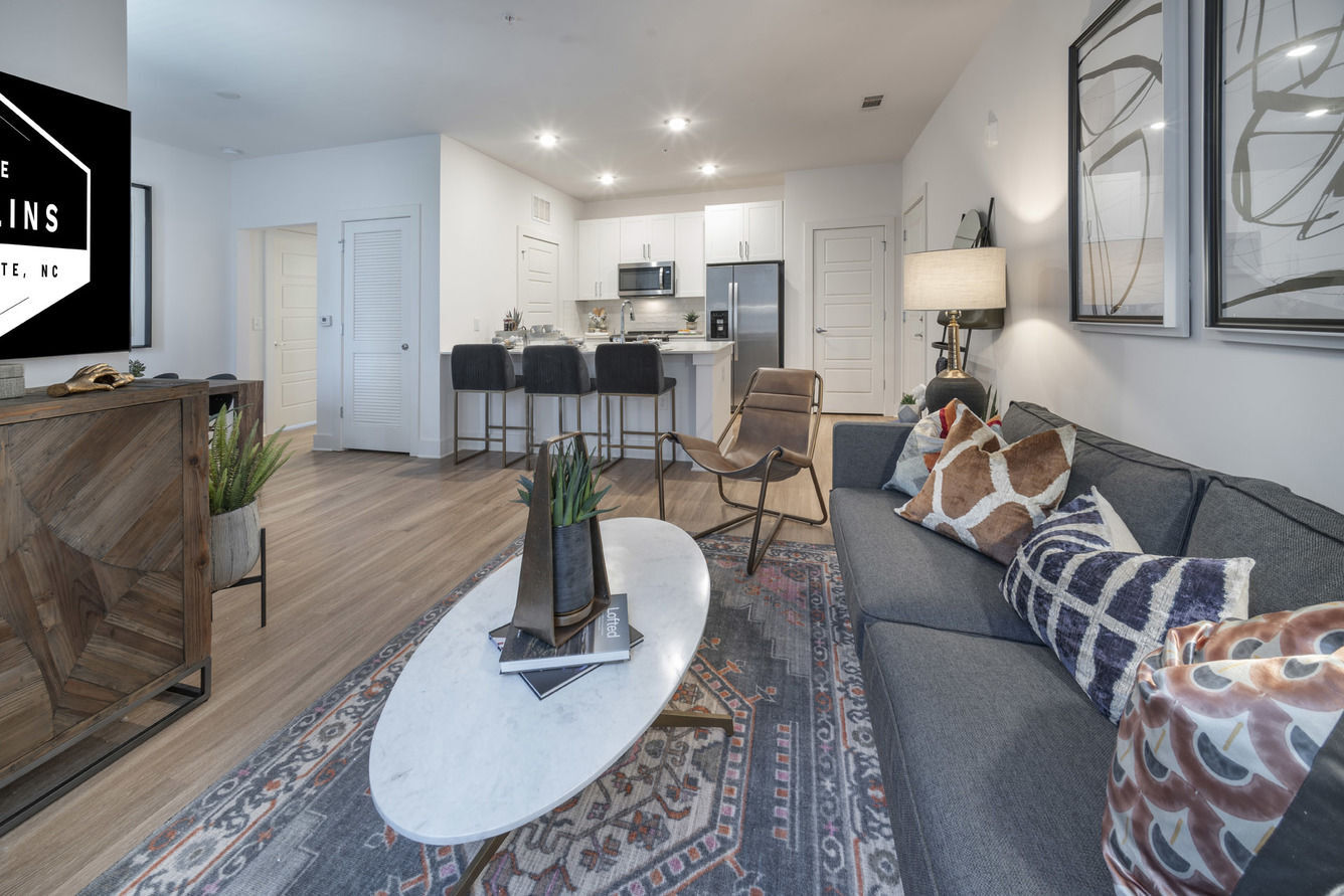 The Collins Apartments Image 12