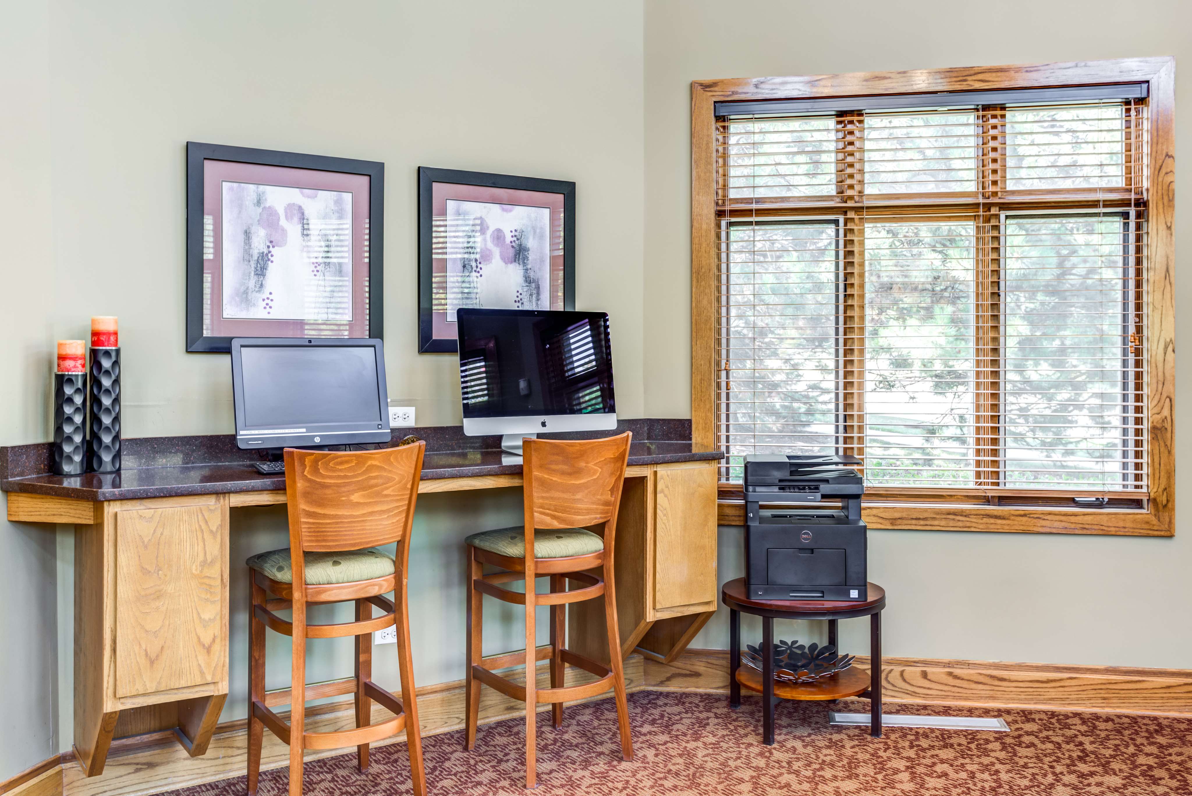 Full Service Business Center