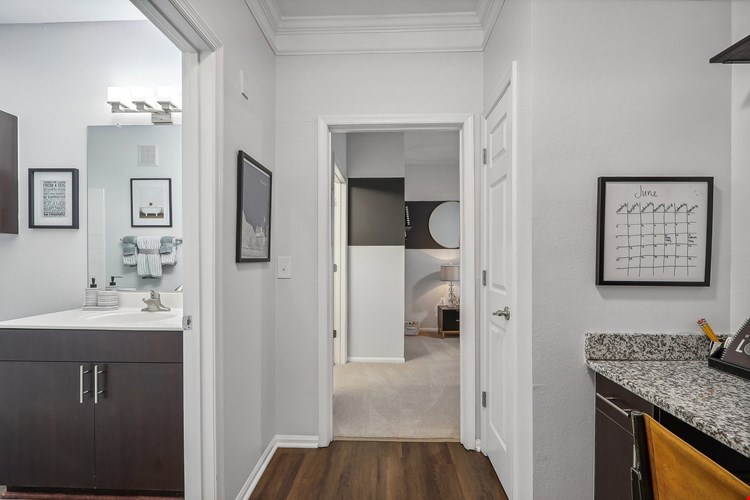 Lincoln at Fair Oaks Image 11