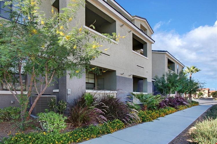 Everett Apartment Homes Image 3