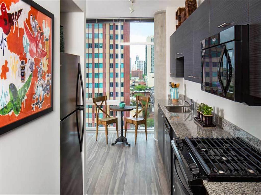 Eight O Five Image 9