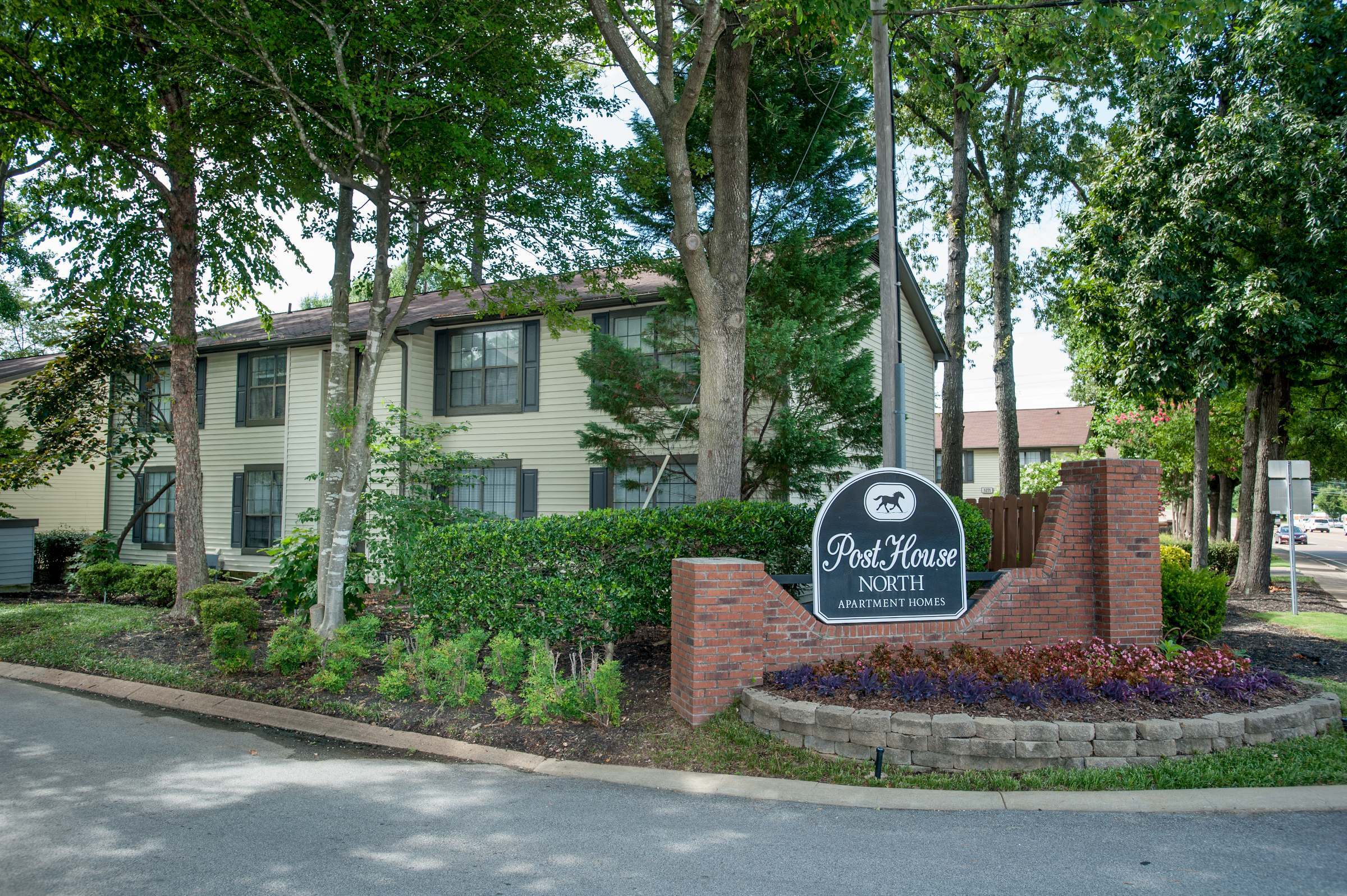 Post House North Image 19