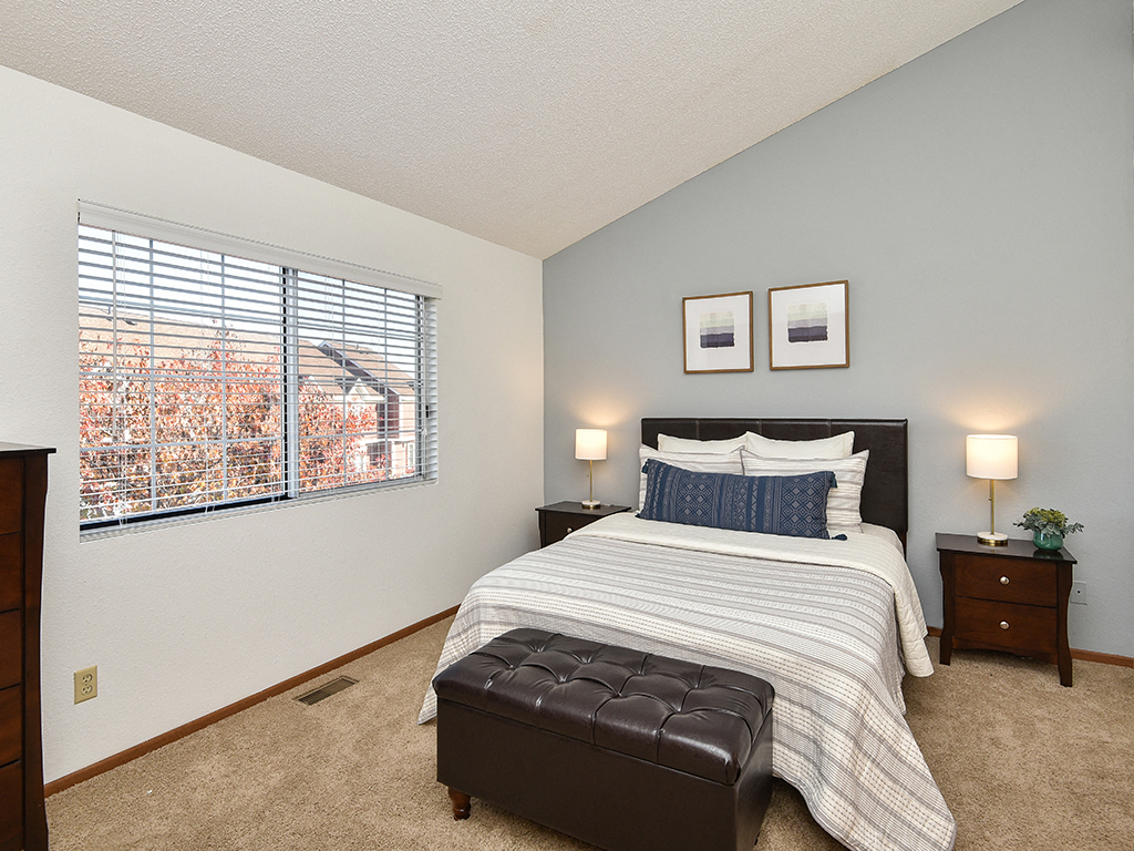 Bass Lake Hills Townhomes Image 16