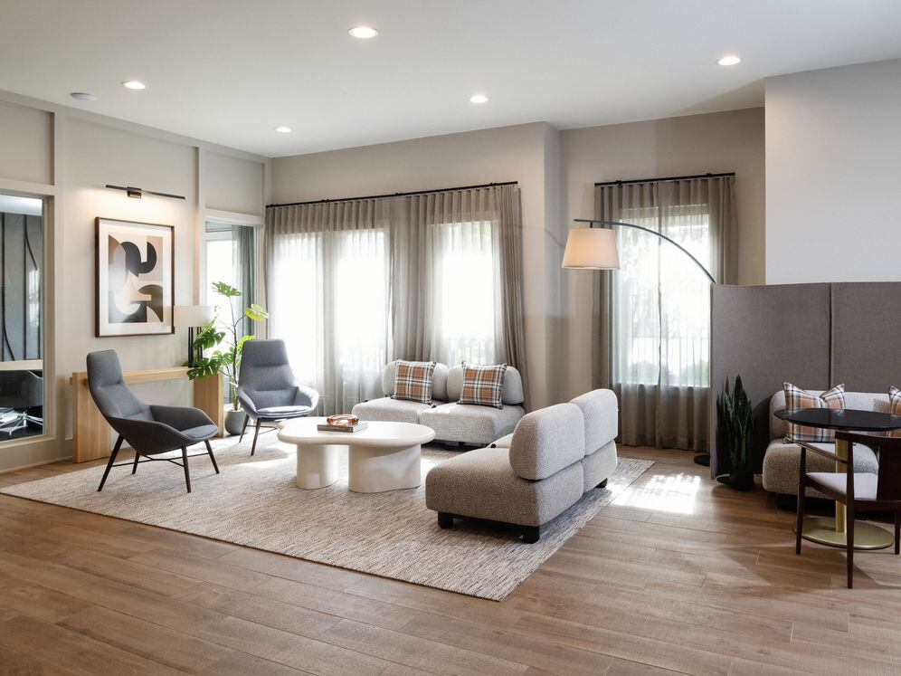 Lobby and leasing area with lounge seating