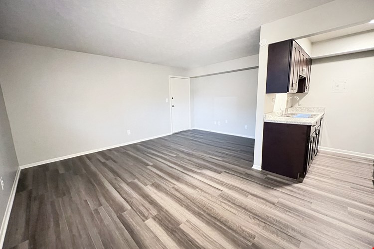 Crown Crossing Apartments Image 56