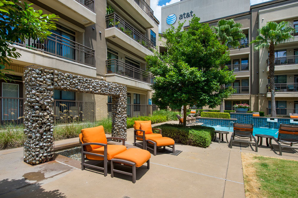 33ThirtyThree Image 13