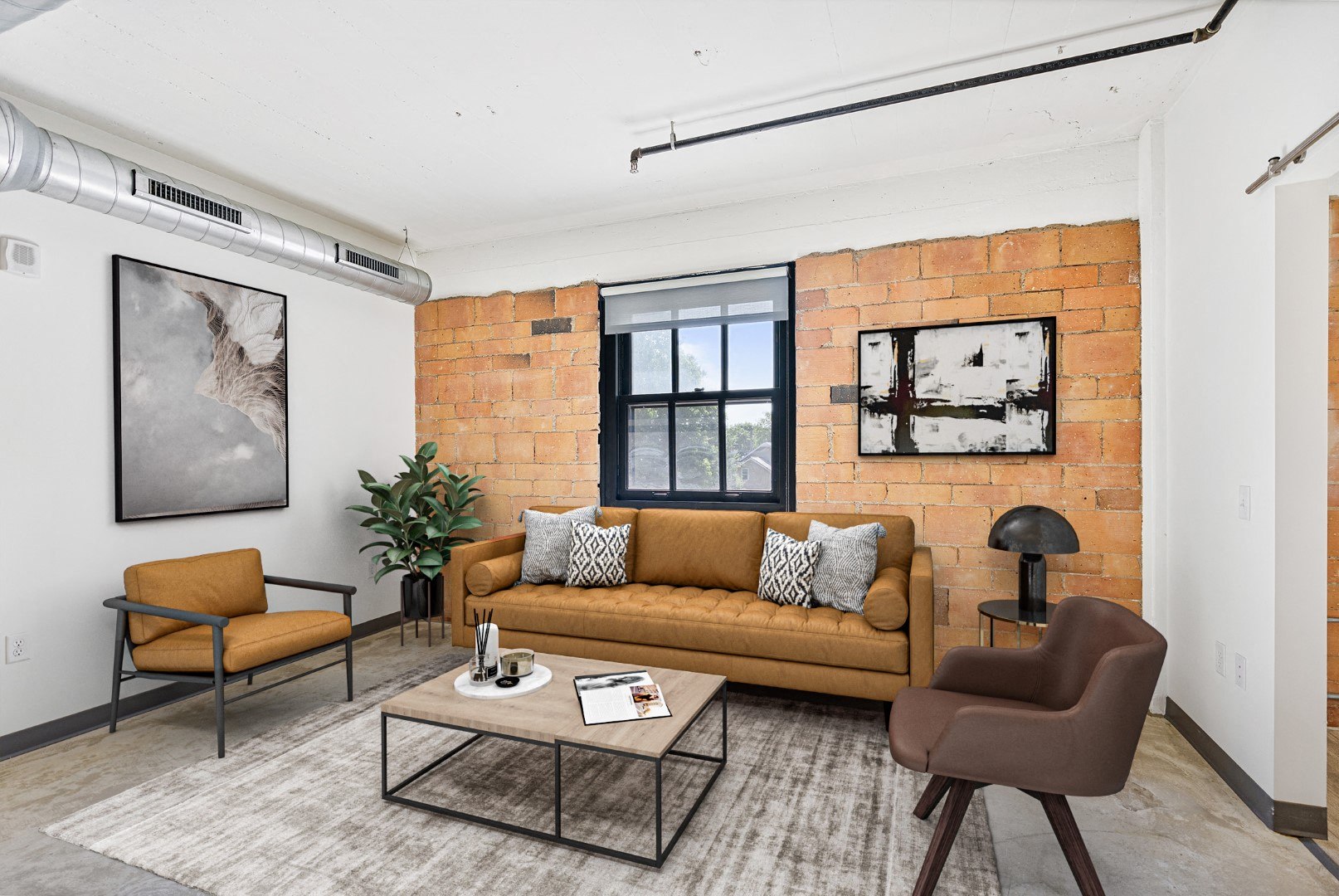 700 Central Historic Lofts & New Flats Image 9