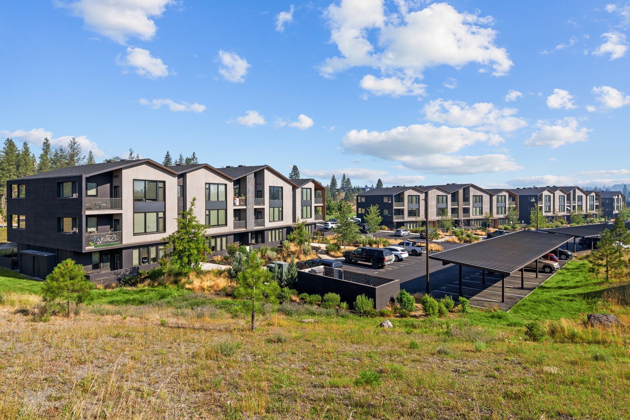 Range Apartments Image 1