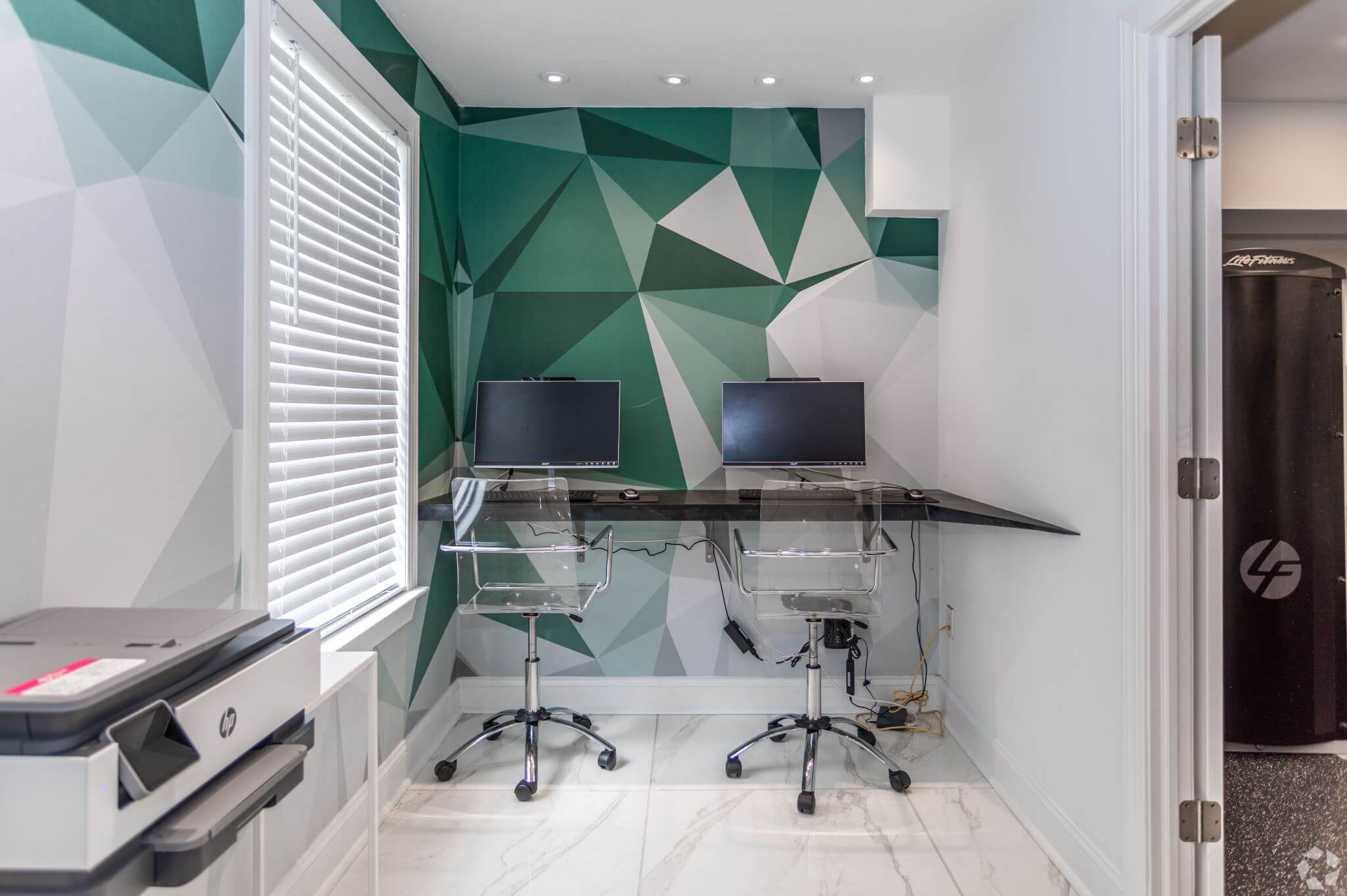  International City Apartments Image 7