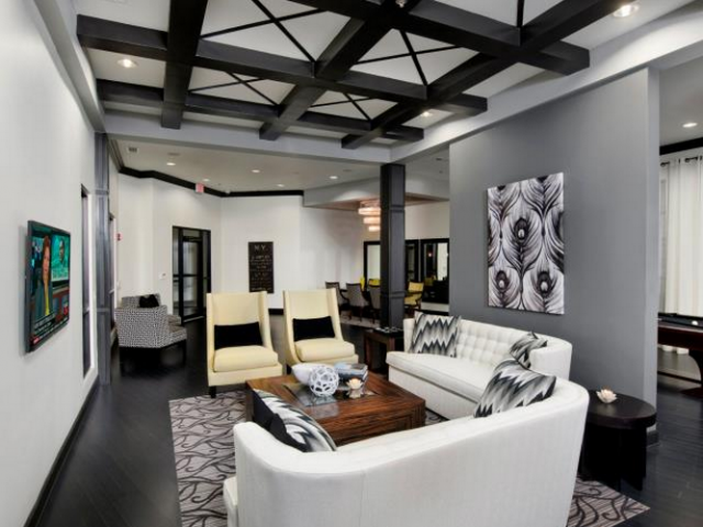 Elle of Buckhead Image 5