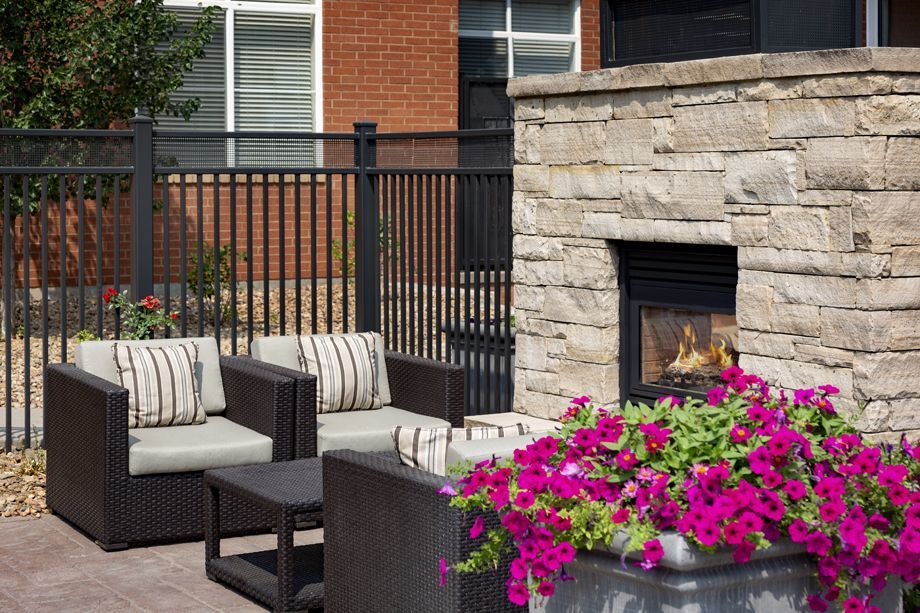 Camden Belleview Station Image 15