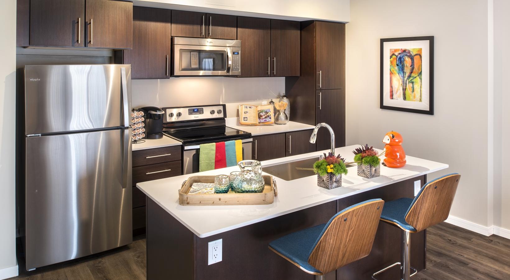 2700 University Image 4