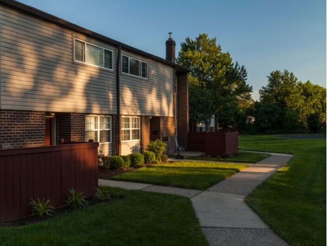 Regency Woods Image 13