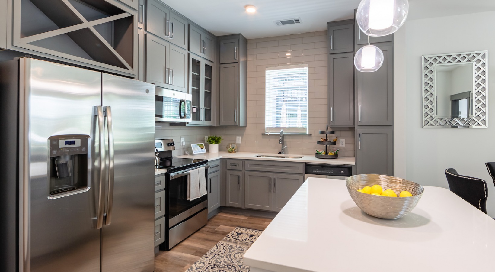 Uptown 550 on Brooklyn Image 12