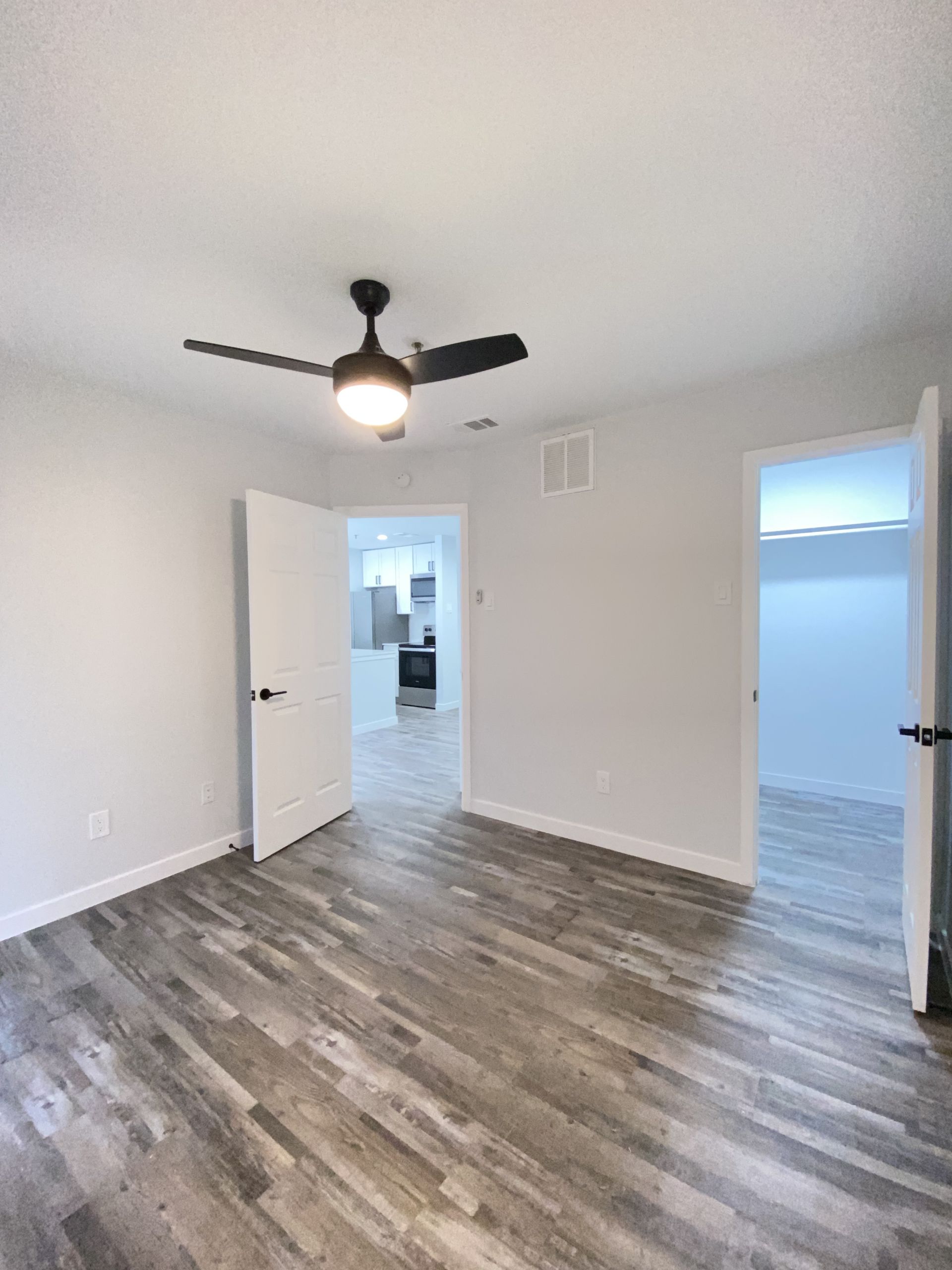 Moser Gardens Image 9