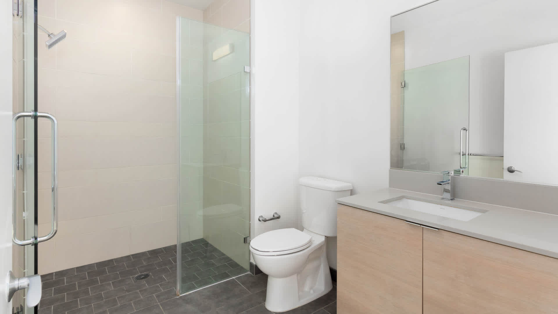 340 Fremont Image 13