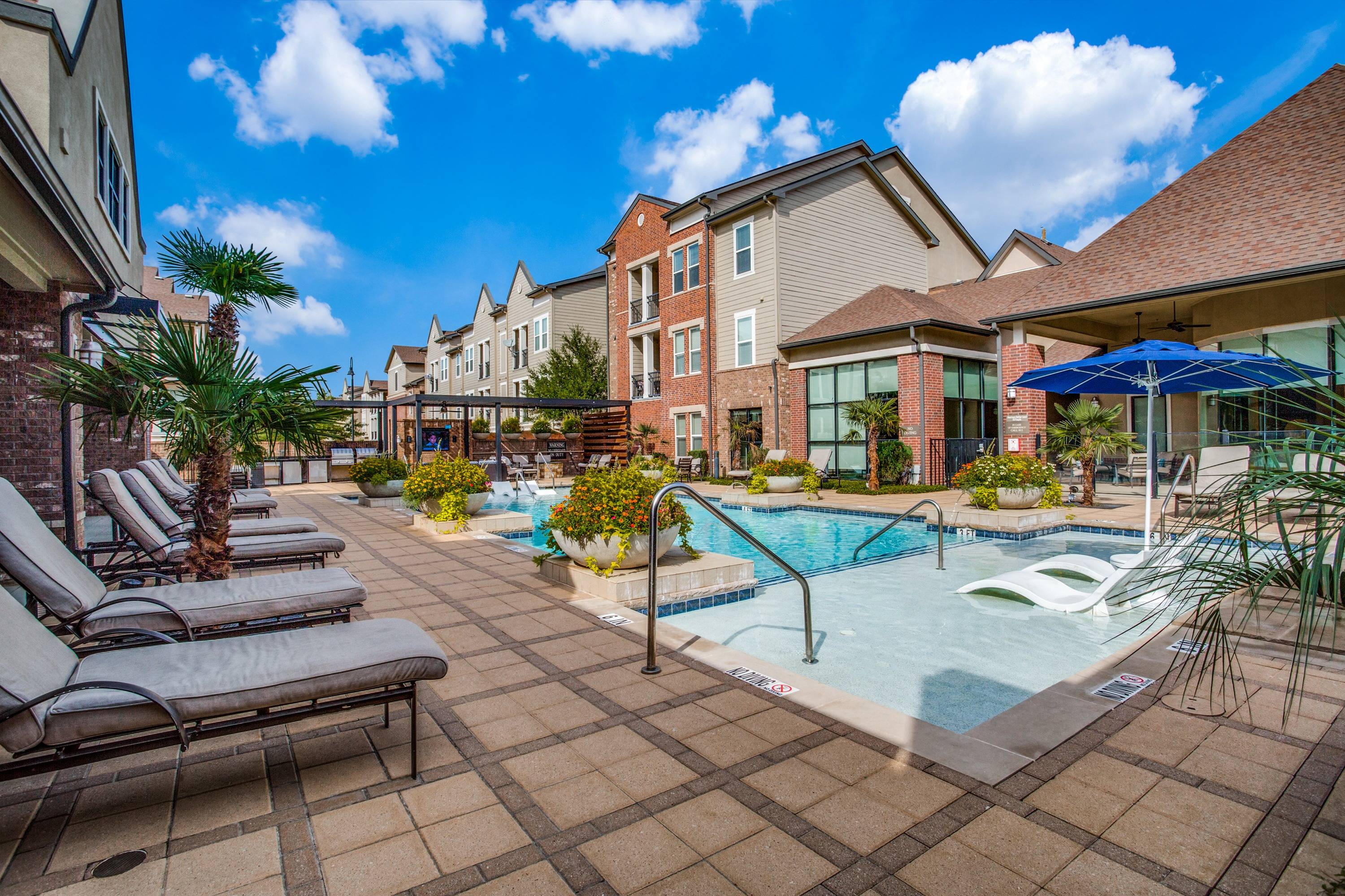 Park Central at Flower Mound Image 1