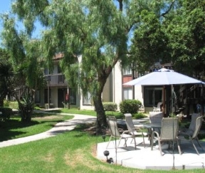 La Casa Balboa Senior Community Image 2