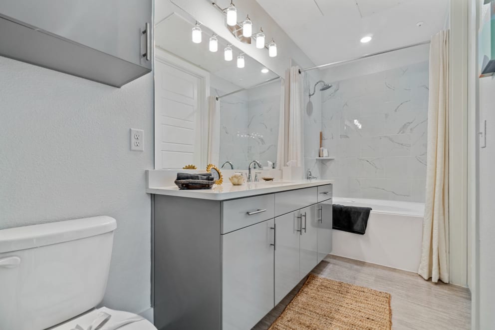 Reveal on the Lake   Image 9