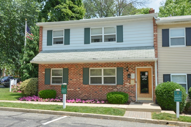 Leasing and Management Office