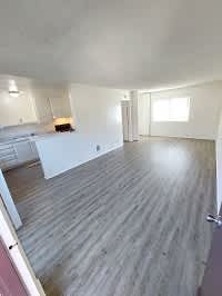 Huntington Cove Image 2