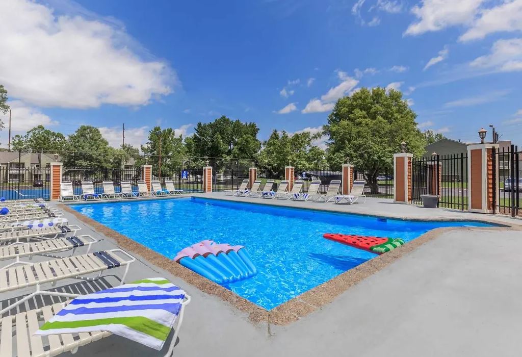 Waterside At Castleton Image 4