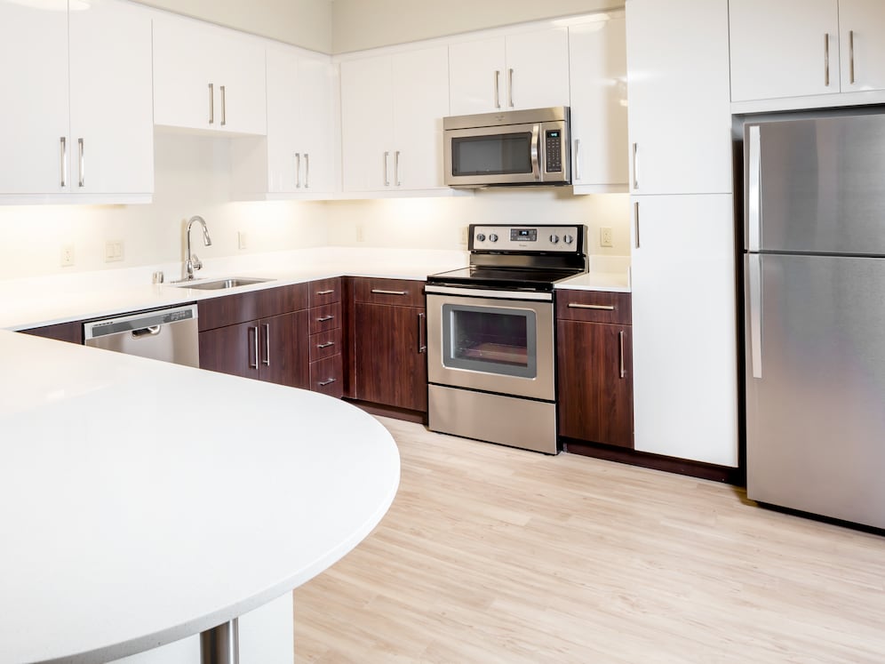 Kitchen-Vacant unit 475 -A9 Two tone Finish Avalon Dublin Station III Interiors