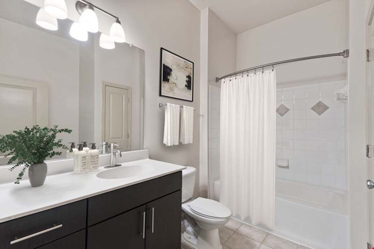 Camden Fairfax Corner Image 9