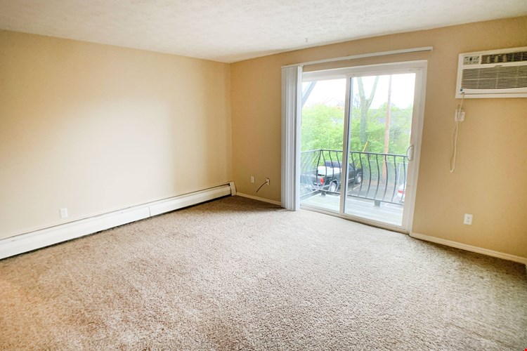 Summit East - A Senior Community Image 8