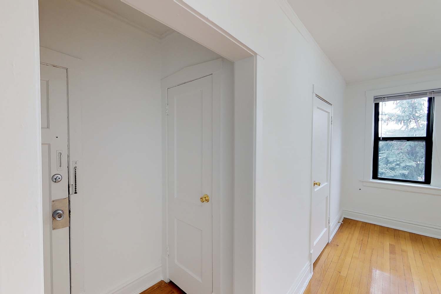 Ellis Court Image 14