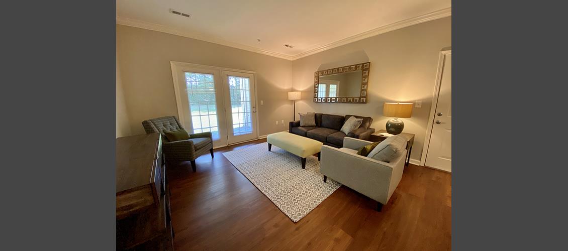 Lovell Crossing Apartments LLC Image 10