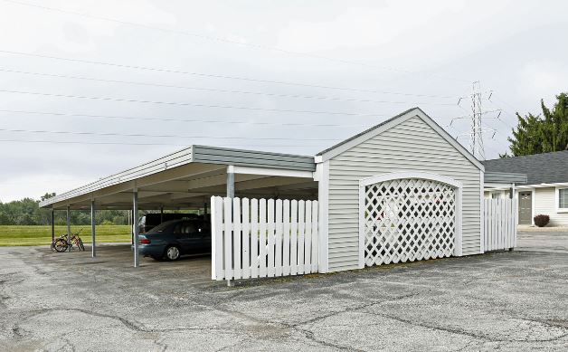 Lake Forest Apartments Image 26