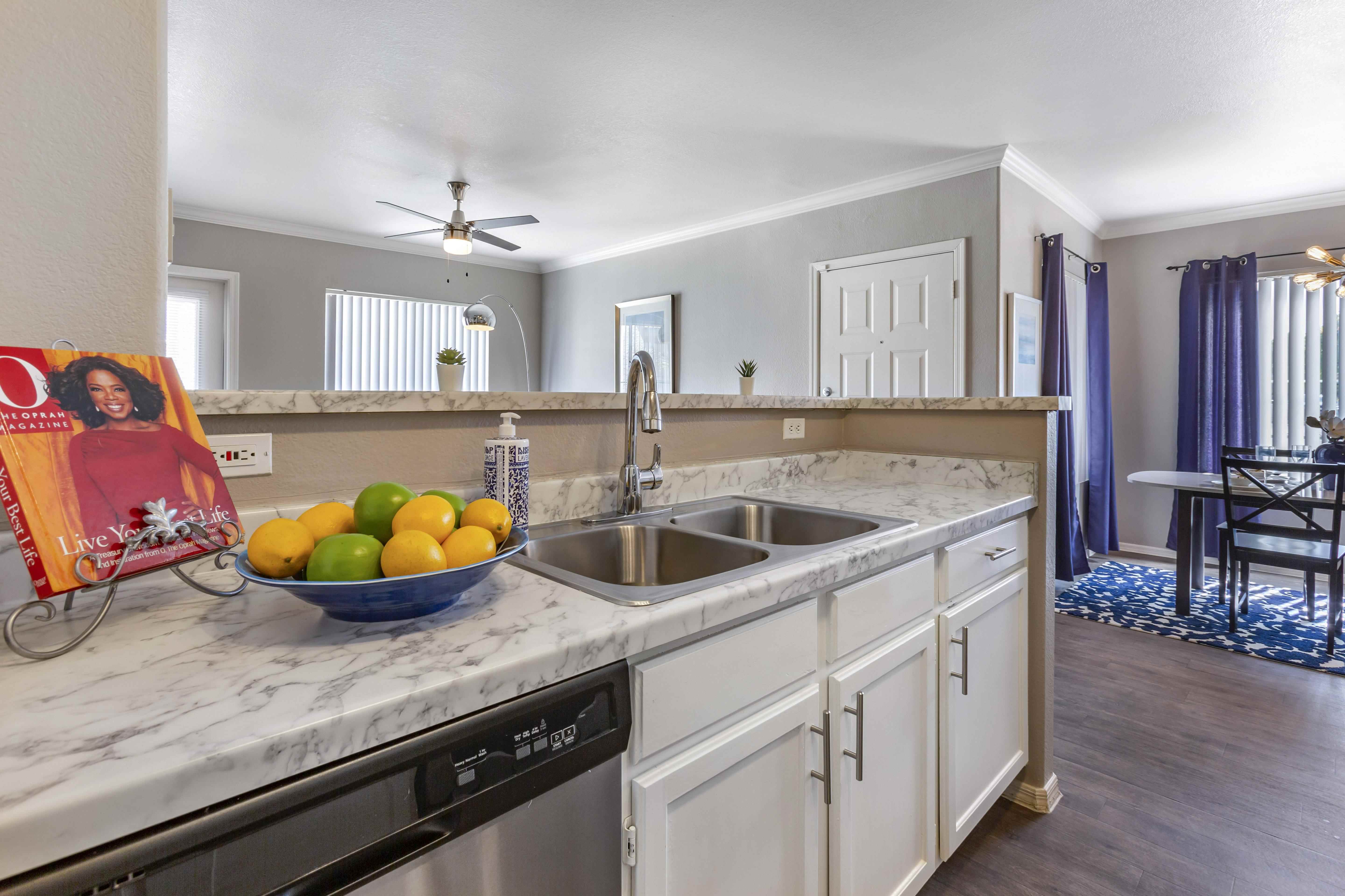 Carlyle Townhomes OLD Image 48