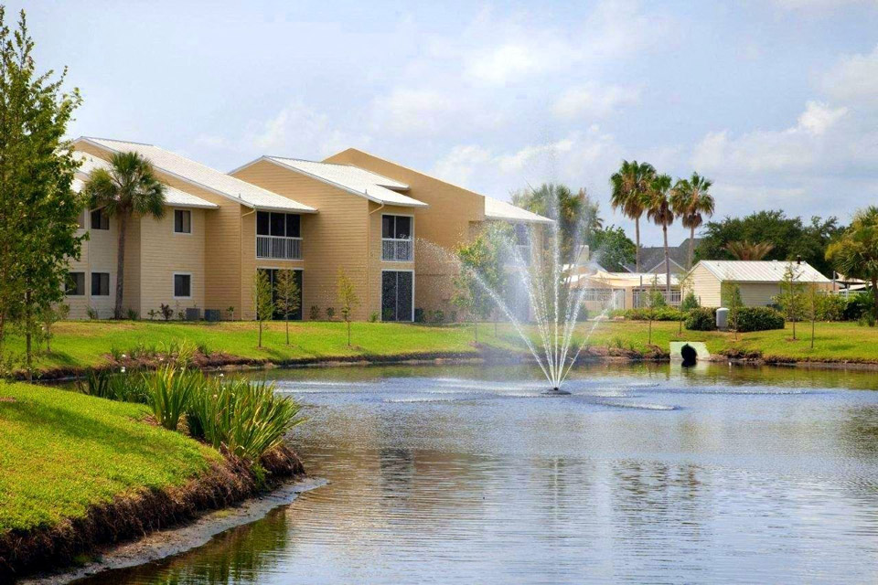 Coral Club Apartment Homes Image 19