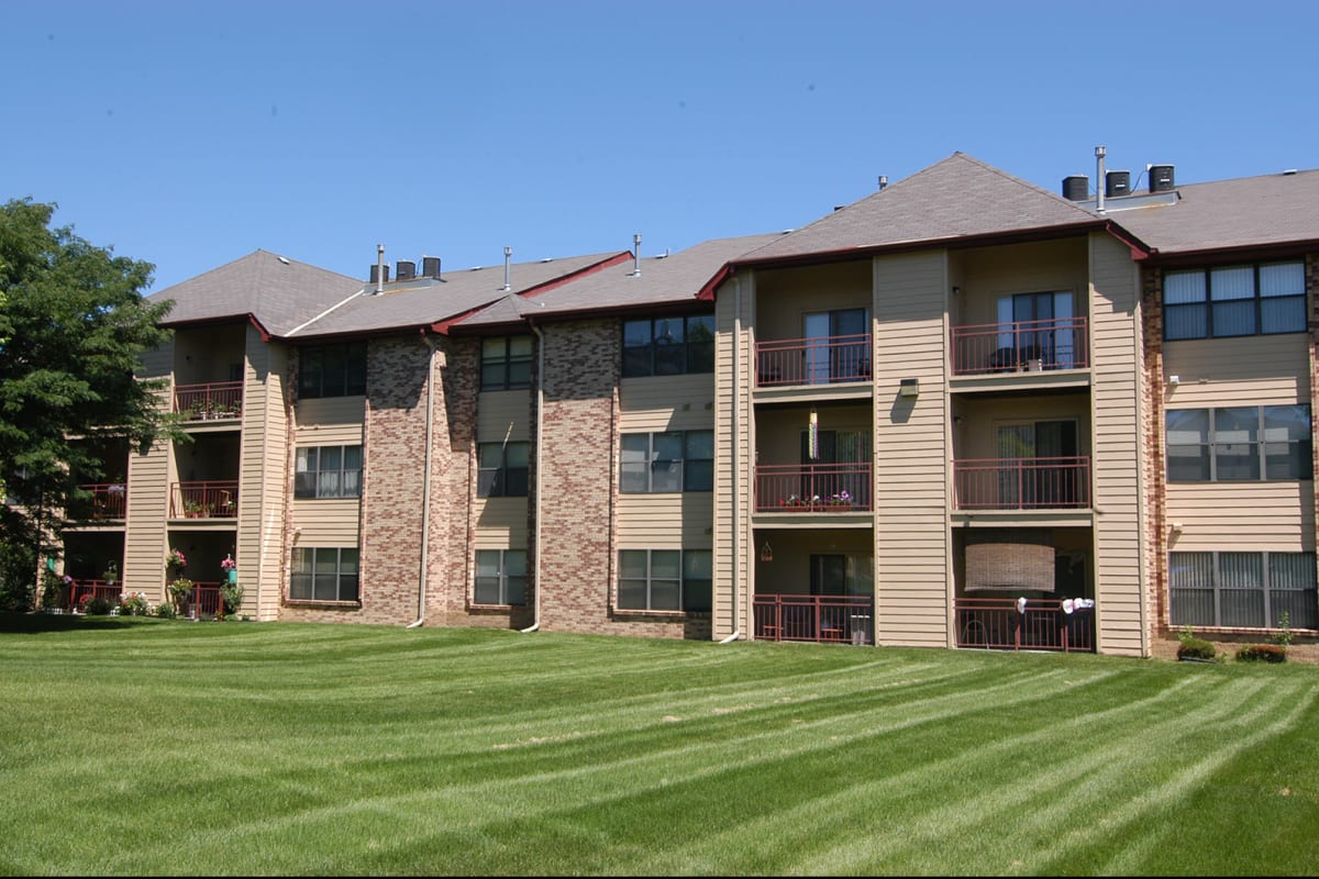 Parkwood Terrace Apartments Image 2