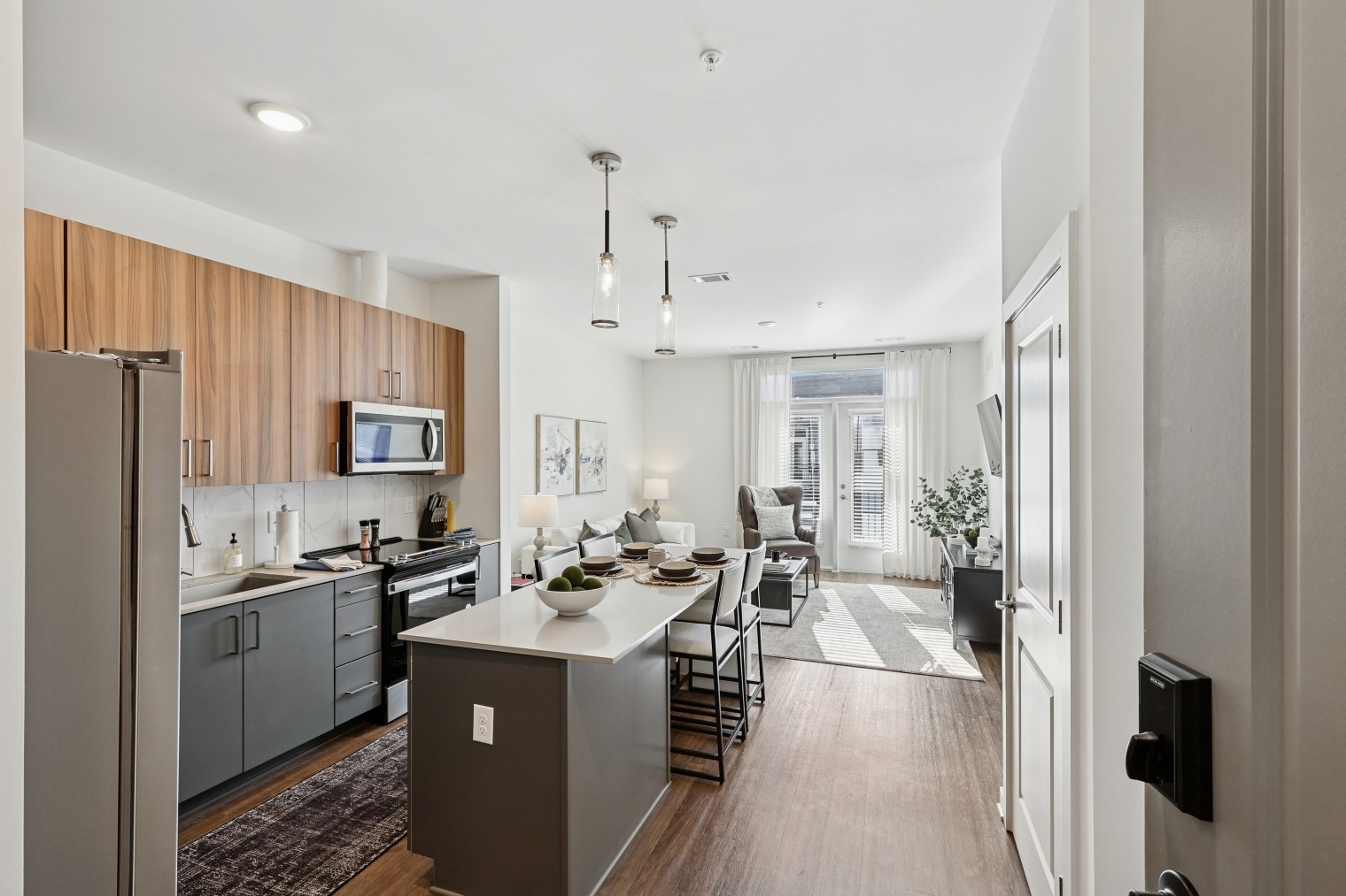 Encore MidCity Image 7