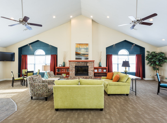 Island Club Apartments Image 11