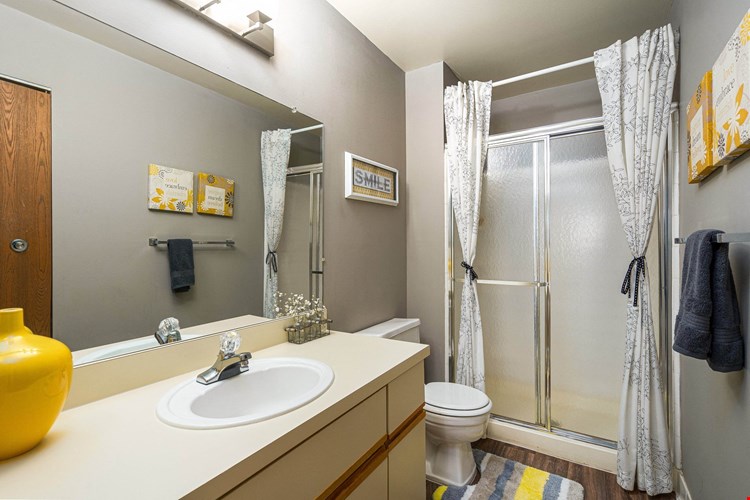 Park Lane Model Bathroom