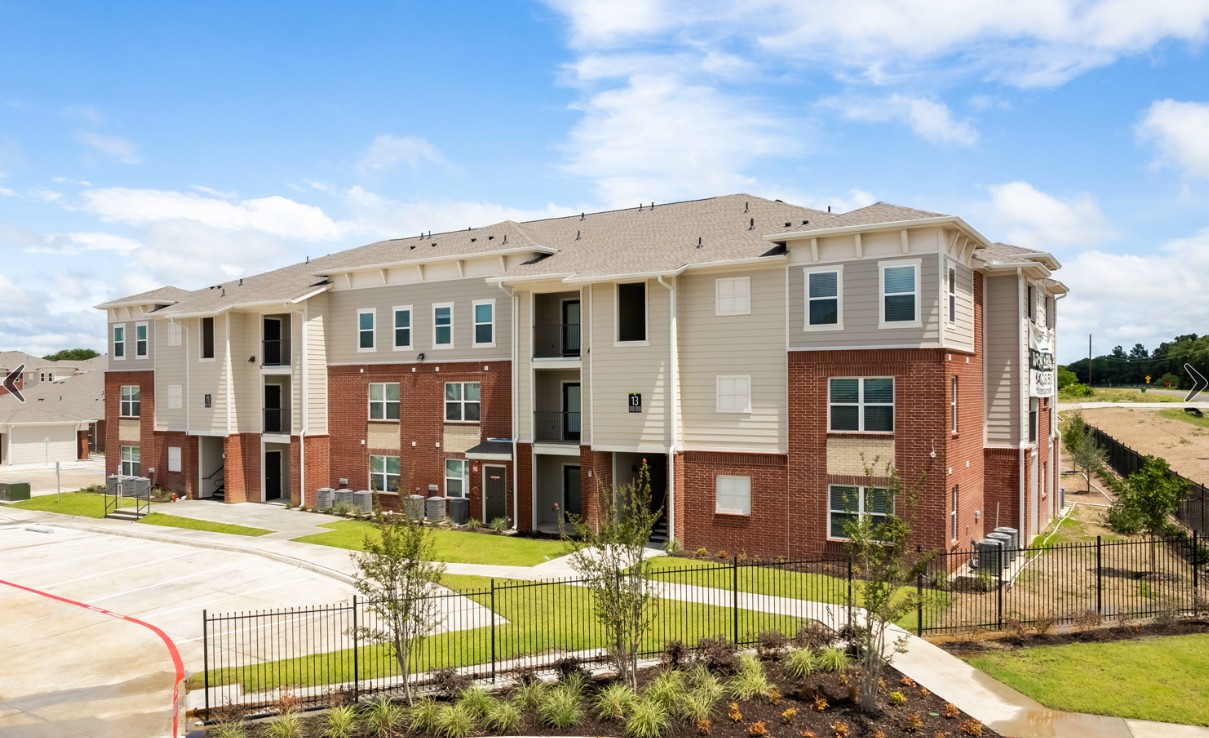 EMLI at Pecan Creek Image 2