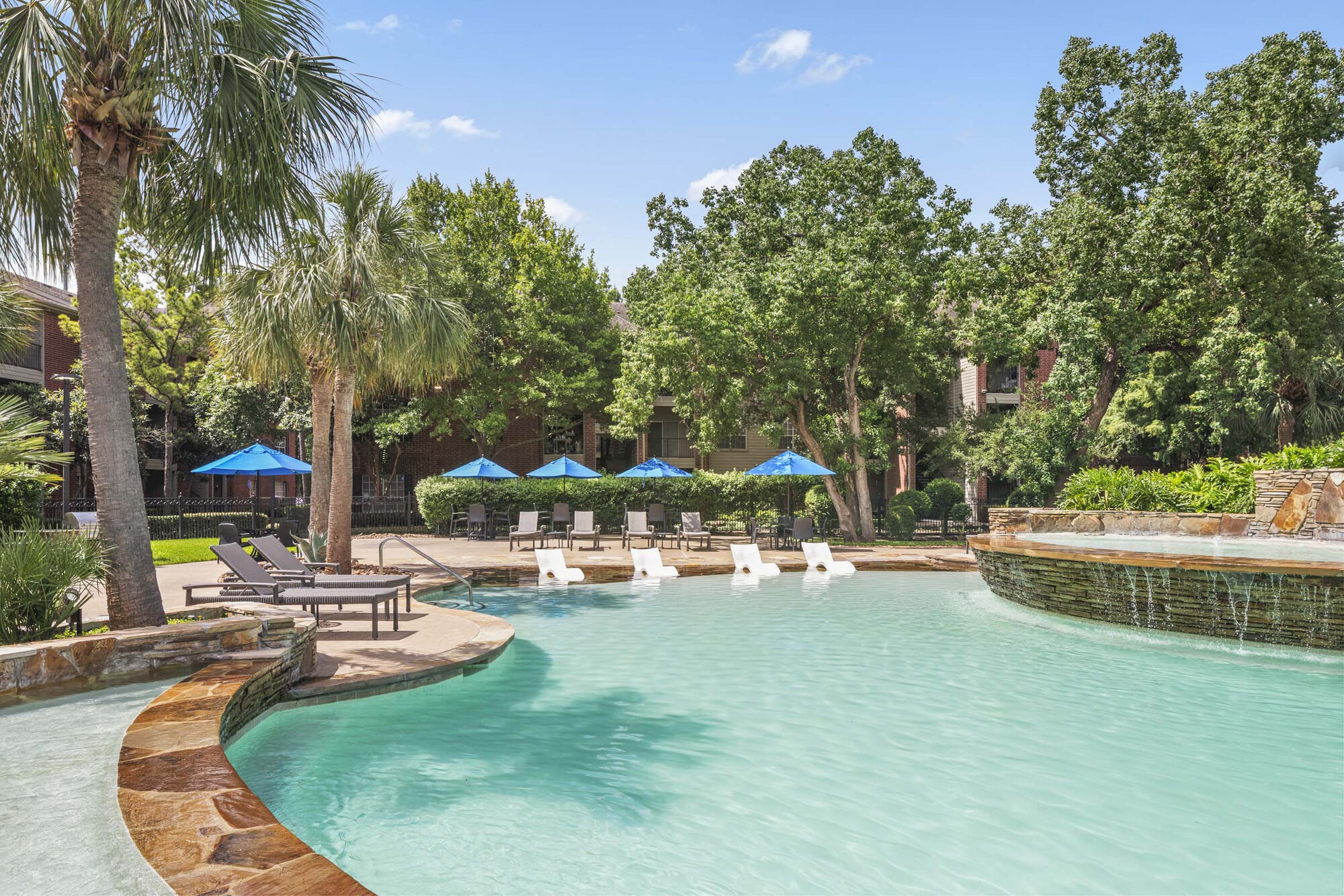 Camden Holly Springs Image 2