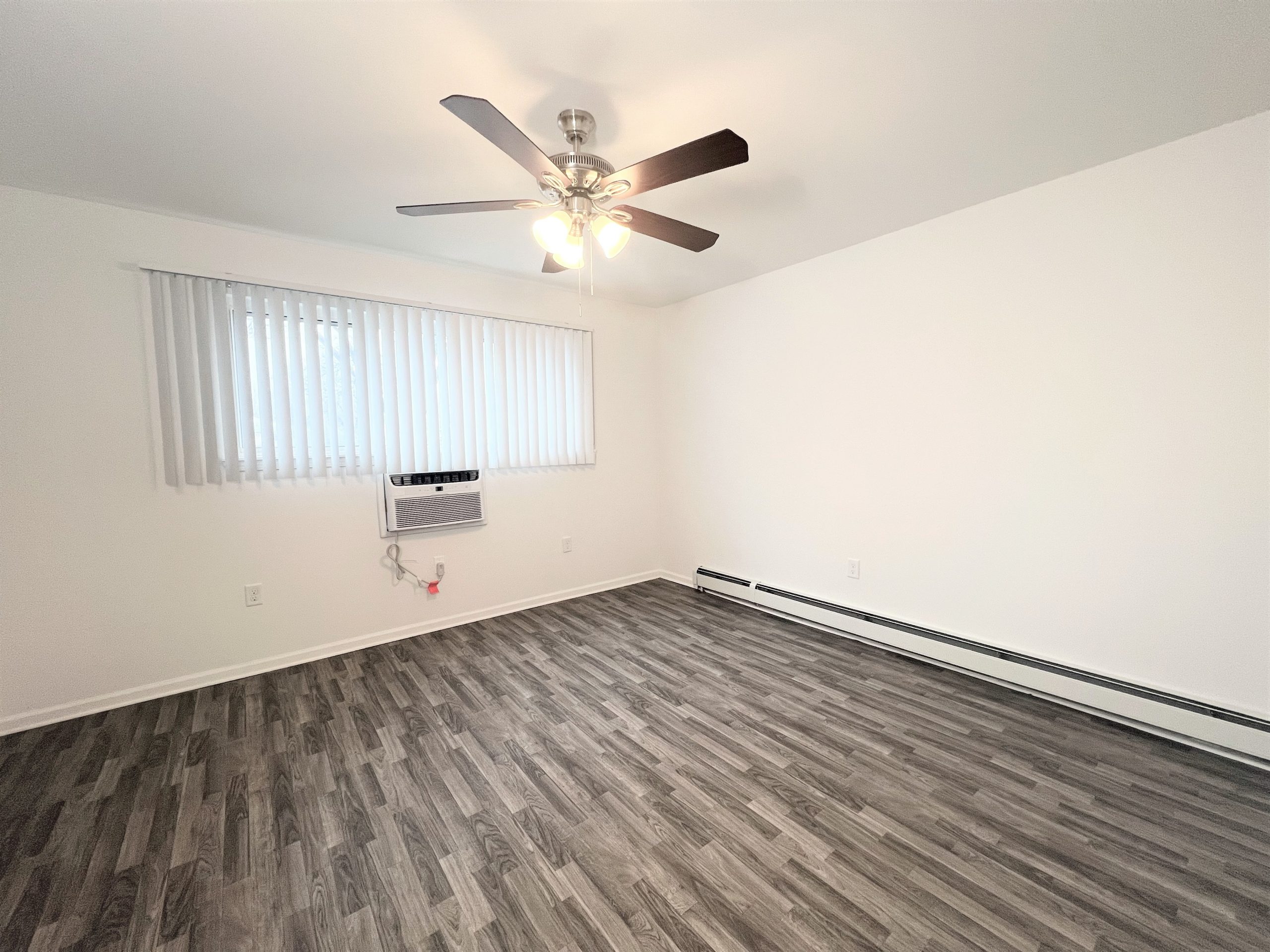 Sterling Troy Image 5