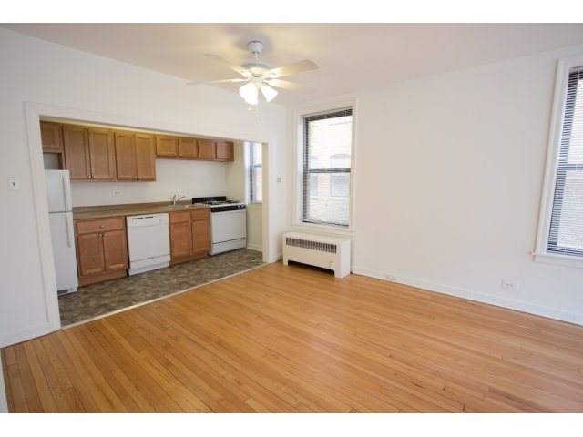 5337 S Hyde Park Boulevard Image 15