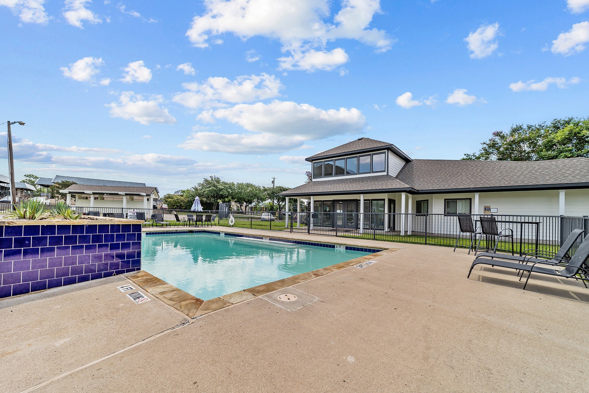 Harper Apartments Image 11