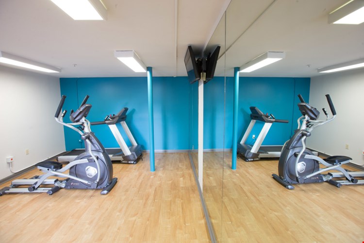 Highland View Image 13