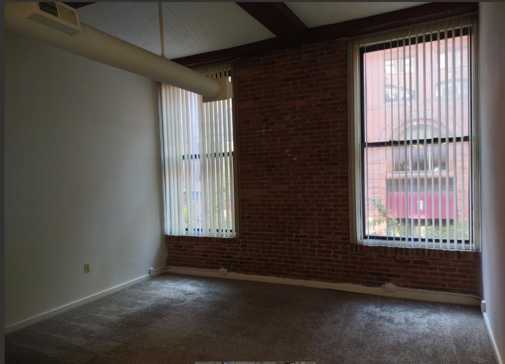 Marlboro Classic Apt & Redwood Square Image 158