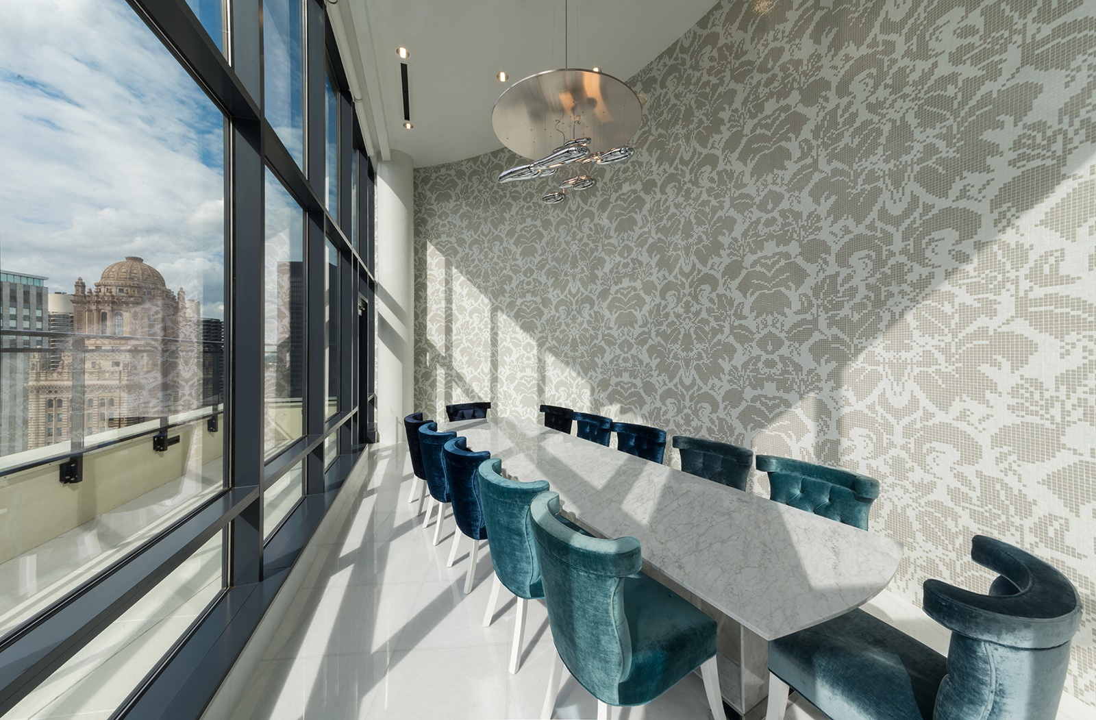 73 East Lake Image 18