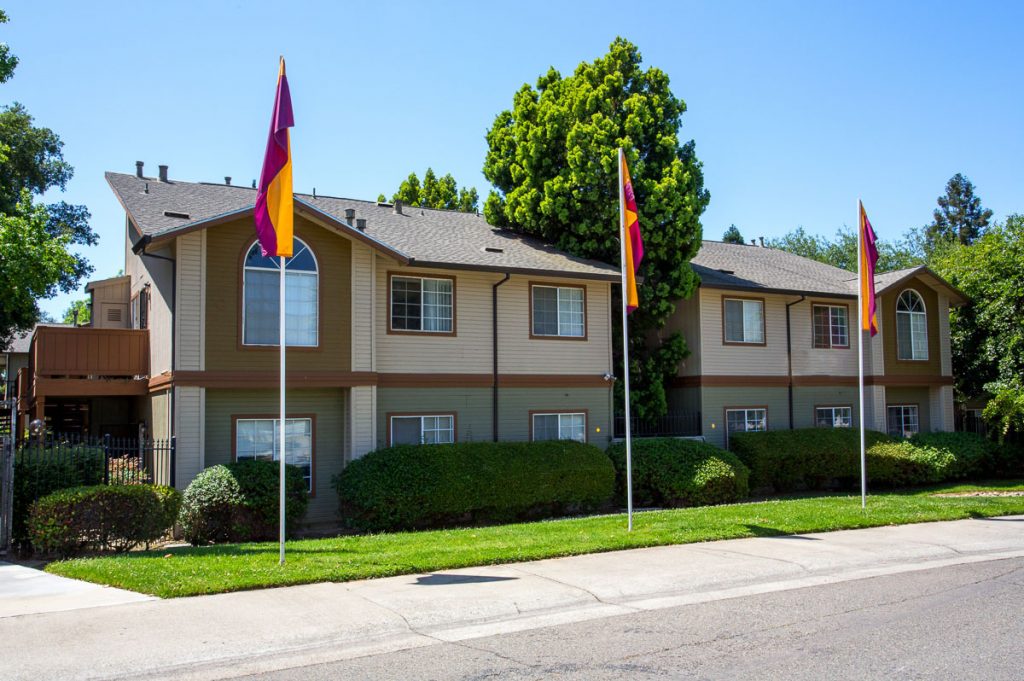 Copperwood Apartments Image 2